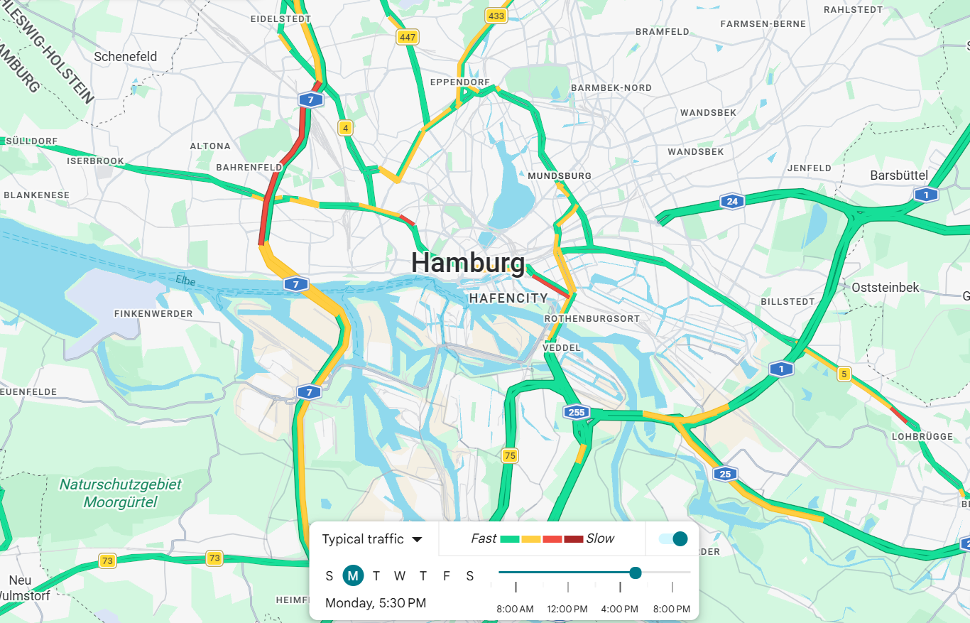 Hamburg traffic layer at 17:30, evening peak